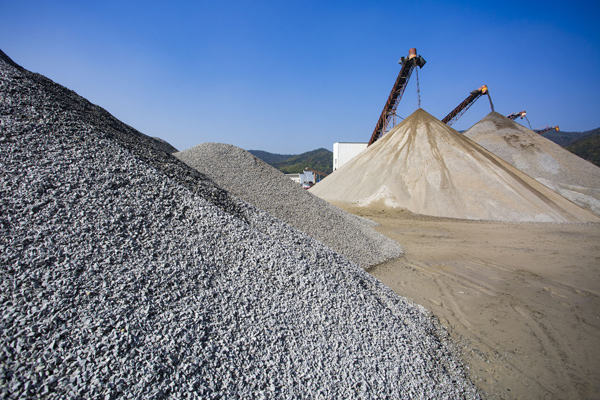 河砂禁采，機制砂興起，投資制砂設備，請認準唐山金路